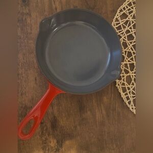 Le Creuset #16 enameled cast iron skille
